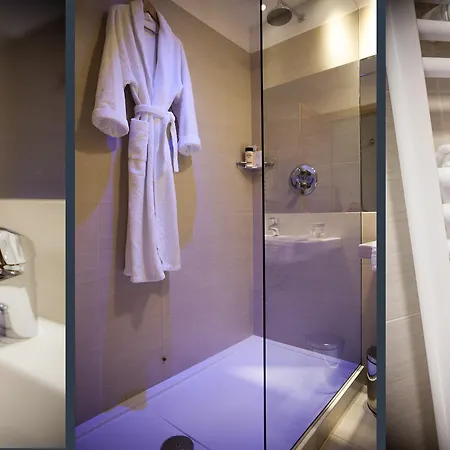 ديجلي أركيمبولدي 4*