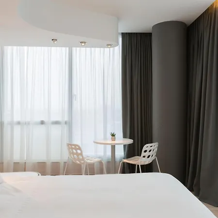 Voco Milan-fiere By Ihg Hotel 4*