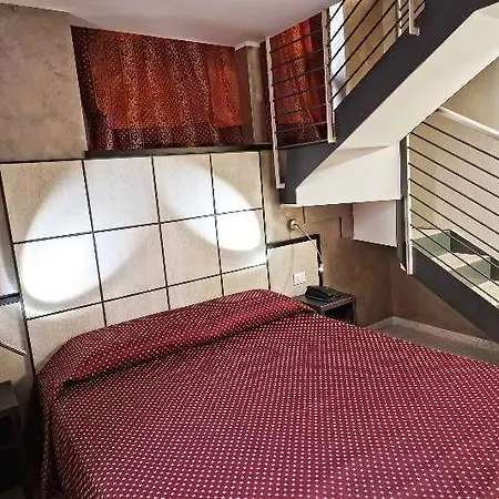 Ibis Styles Centro 3* Milán