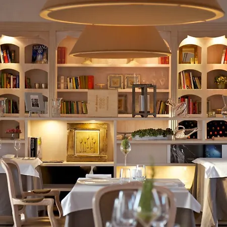 Grand Visconti Palace 4*