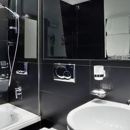 Hotel Lhp Napoleon Milaan
