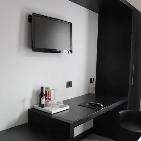 Lhp Napoleon Otel Milano