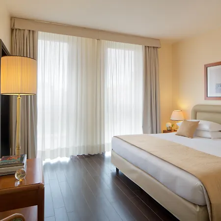 Отель Starhotels Business Palace Милан
