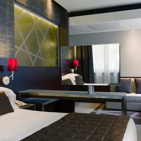Hotell Manin 4*