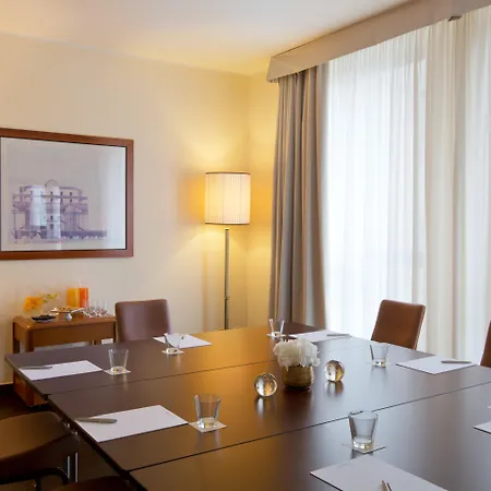 Starhotels Business Palace Милан