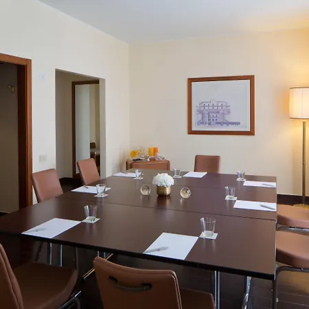 Отель Starhotels Business Palace
