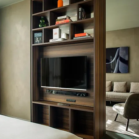 Me Il Duca 5* Милан