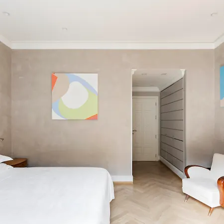 Hotell Galleria Vik - Townhouse Galleria - Small Luxury Of The World