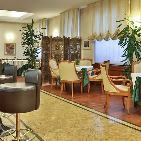 Mirage Sure Collection By Western 4* ميلان
