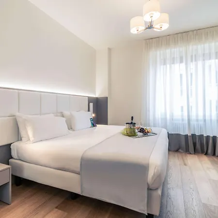 Hotel Mercure Solari 4*