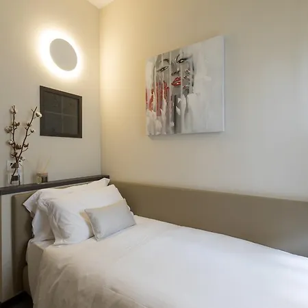Hotel Mentana, By R Collection 4*