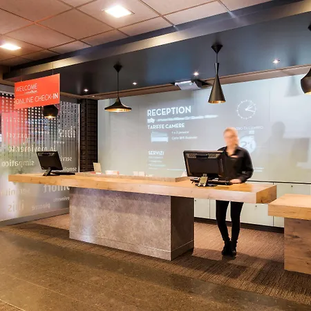 Hotel Ibis Ca' Granda 3*