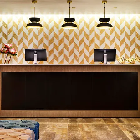 Unaway And Linea Uno 밀라노