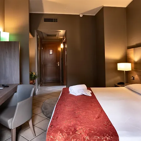 Hotel Sunflower 4*