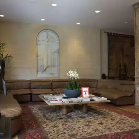 Hotell Pierre 5*