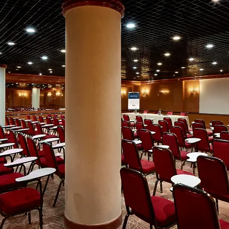 Unahotels Scandinavia Hotel 4*