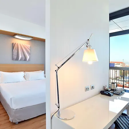 Hilton Garden North Отель Милан