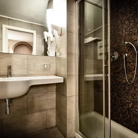 מלון Eurohotel 3*