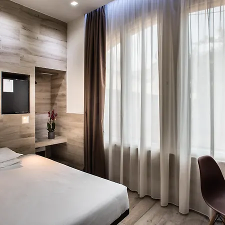 Hotell Eurohotel 3*