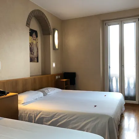 Eurohotel Hotell 3*