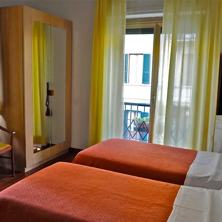 多佛尔酒店 2* 米兰