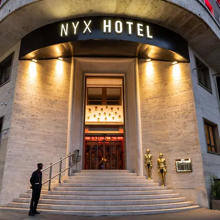Nyx 밀란 바이 레오나르도 4* 밀라노