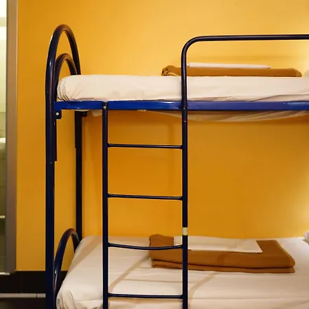 Aig Piero Rotta Hostel *