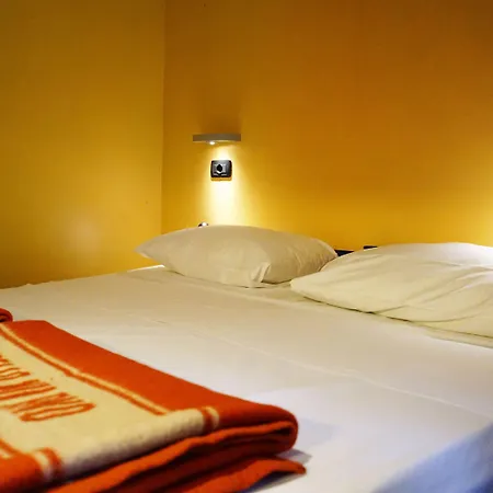 Aig Piero Rotta Hostel