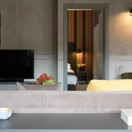 מלון Fifty House