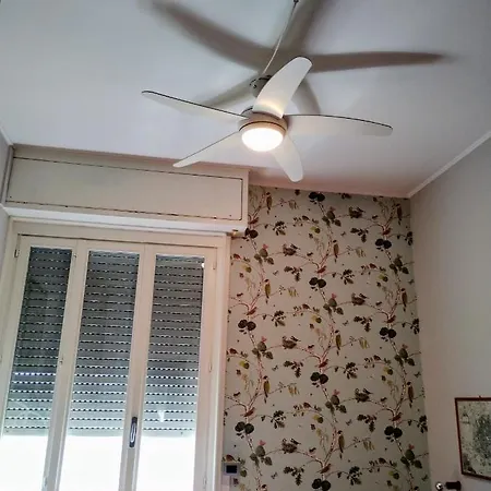 San Calocero - Private Bathroom - Wi-fi B&B 밀라노