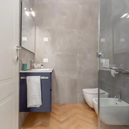 Lejlighed The Best Rent - Spacious Three-bedroom With Terrace