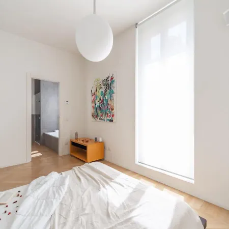 The Best Rent - Spacious Three-bedroom With Terrace *