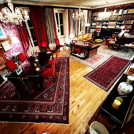 Charming Elegant In Historic Art Nouveau Building, Милан