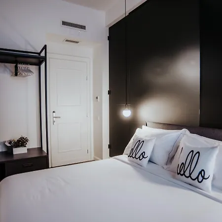 Ca Bela - Porta Romana 2* Milan