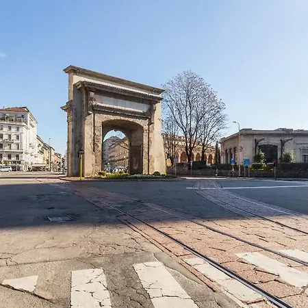 Ca Bela - Porta Romana بيت ضيافة ميلان