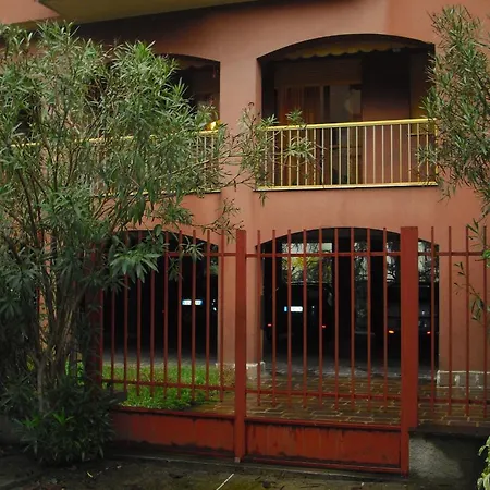 Il Giardino Del Silenzio Panzió Milánó