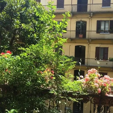 In Tortona District Lägenhet Milano