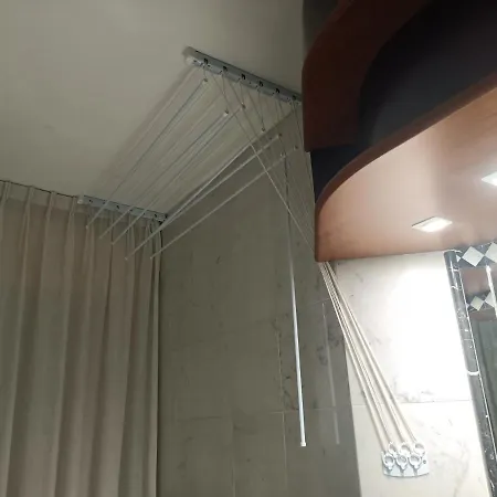 公寓 Elegant Apartment For 4 - Metro 5 Min - Duomo 10 Min - Milano 米兰