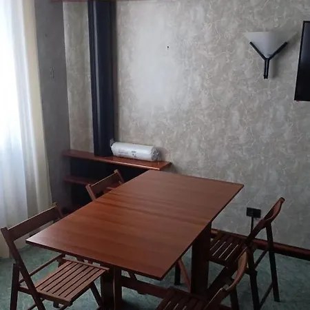 South Gate * Mailand