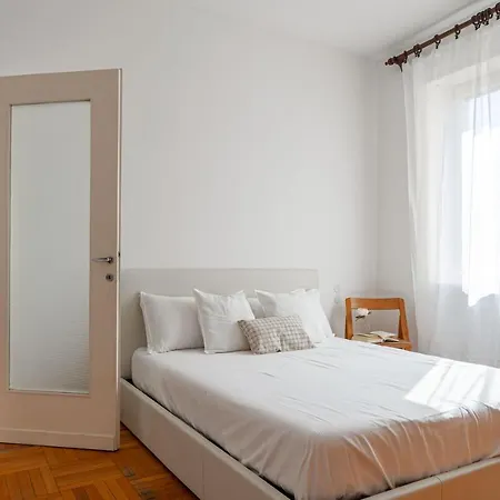 Cozy Cityscape - Quartiere Ortica Apartment Milan