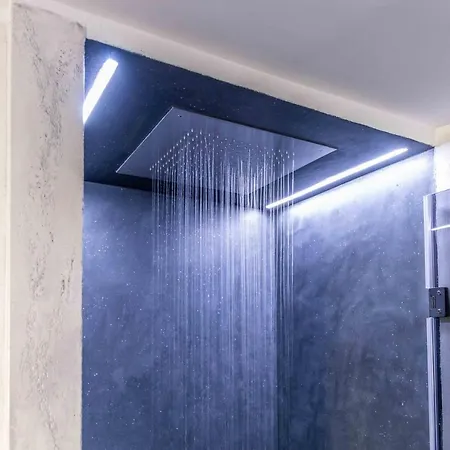 Quadrilatero Della Moda- Luxury Loft In The Heart Of The Fashion District Milan