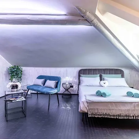 Apartment Quadrilatero Della Moda- Luxury Loft In The Heart Of The Fashion District Milan
