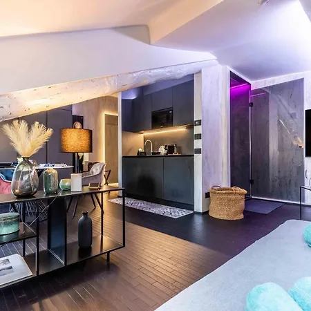 Quadrilatero Della Moda- Luxury Loft In The Heart Of The Fashion District * Milan