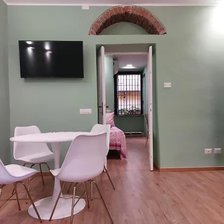 2 Via Fabio Mangone شقة