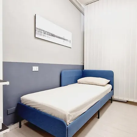 Apartament Charming Station Mediolan