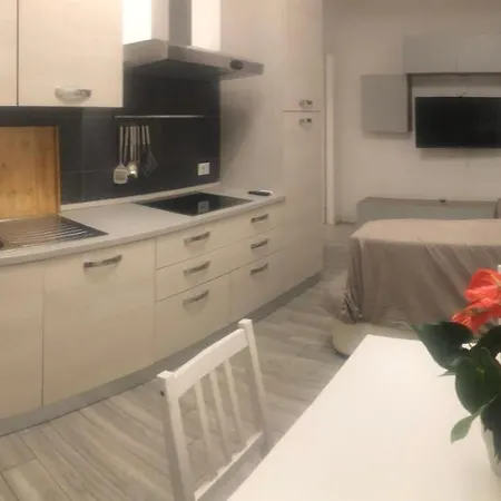 Ampio A 5 Minuti Dal Duomo! Appartement