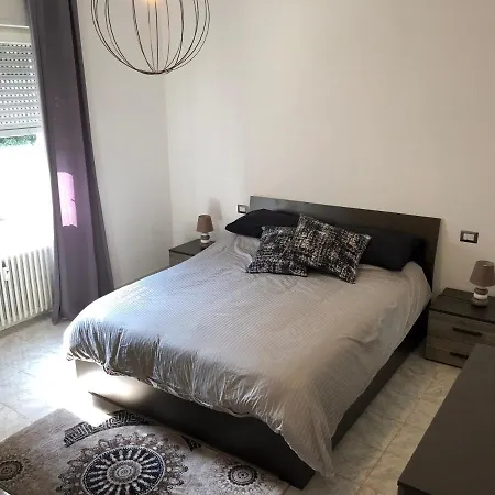 Luminoso E Accogliente A Milan