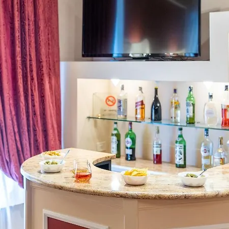 Hotel Garda Milan