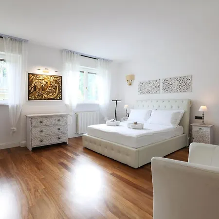 San Siro Stadium Luxury Apartment