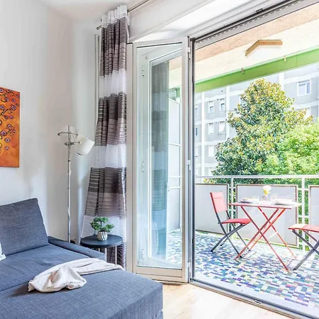 Joivy Adorable Flat With Balcony Apartment